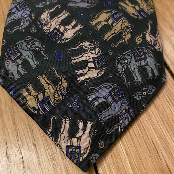 THAI SILK Men’s Necktie 100% Silk Handmade In Thailand Multicolor Elephant Print - Picture 4 of 8